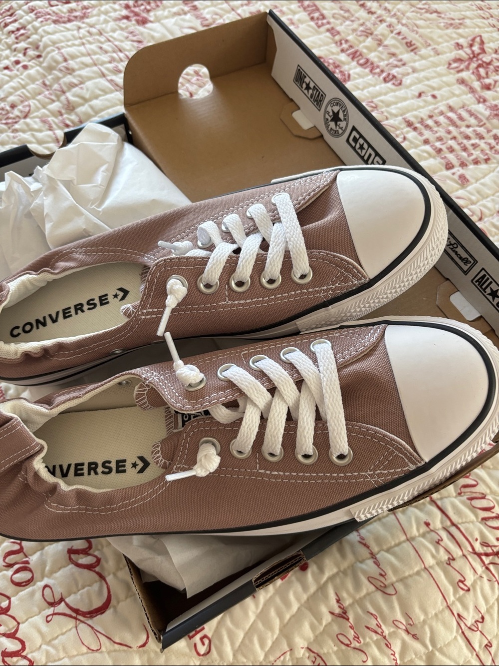 NWT Converse Shoreline Low Top Canvas Sneakers in Taupe Color with White Size11